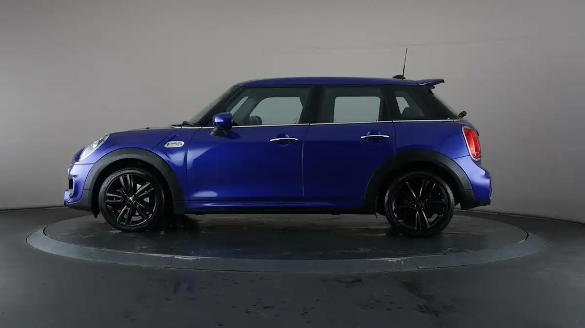 2020-mini-cooper-20-cooper-s-sport-189bhp-hatchback-5d-big-4