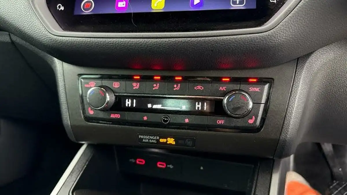 2021-seat-arona-10-tsi-fr-red-edition-big-24