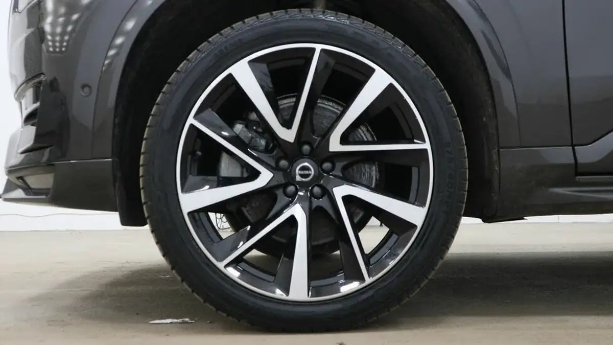 2024-volvo-xc90-20-b6-ultimate-big-3