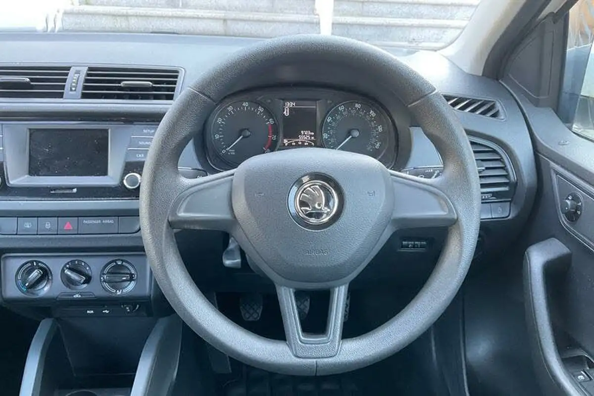 2018-skoda-fabia-10-mpi-s-plus-big-11