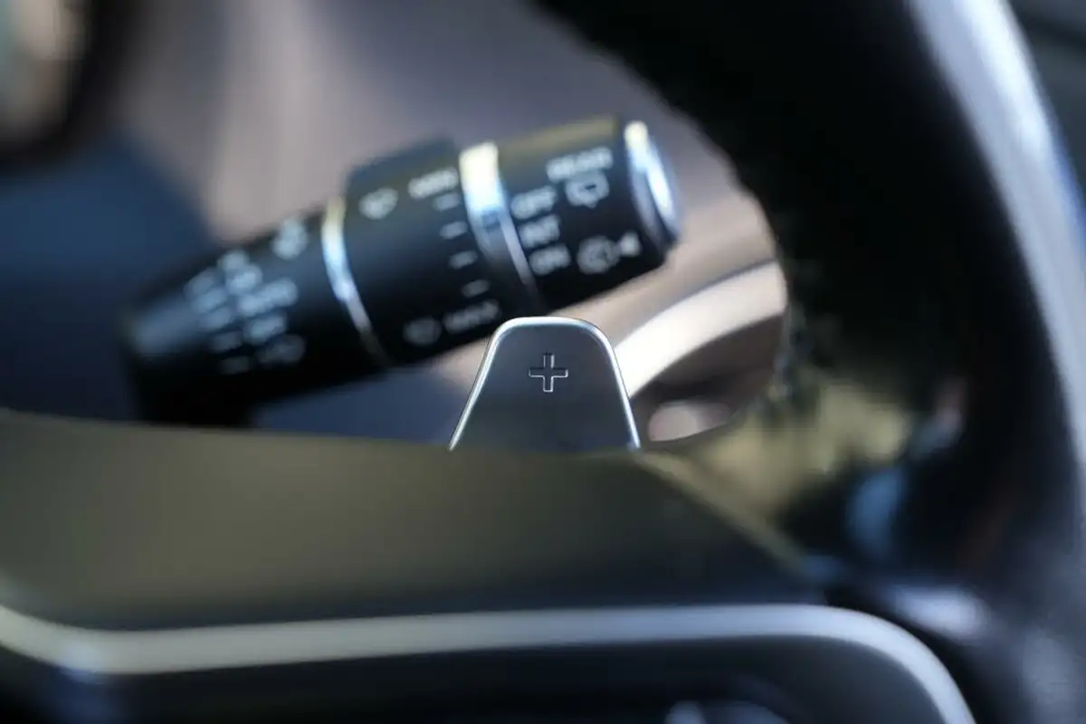 2019-jaguar-f-pace-30td-s-v6-ss-big-35