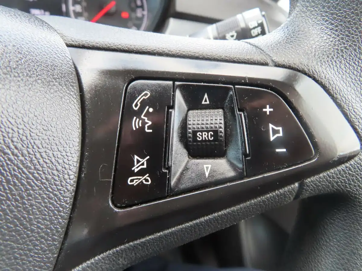 2016-vauxhall-corsavan-13td-startstop-ecoflex-l1h1-panel-big-34