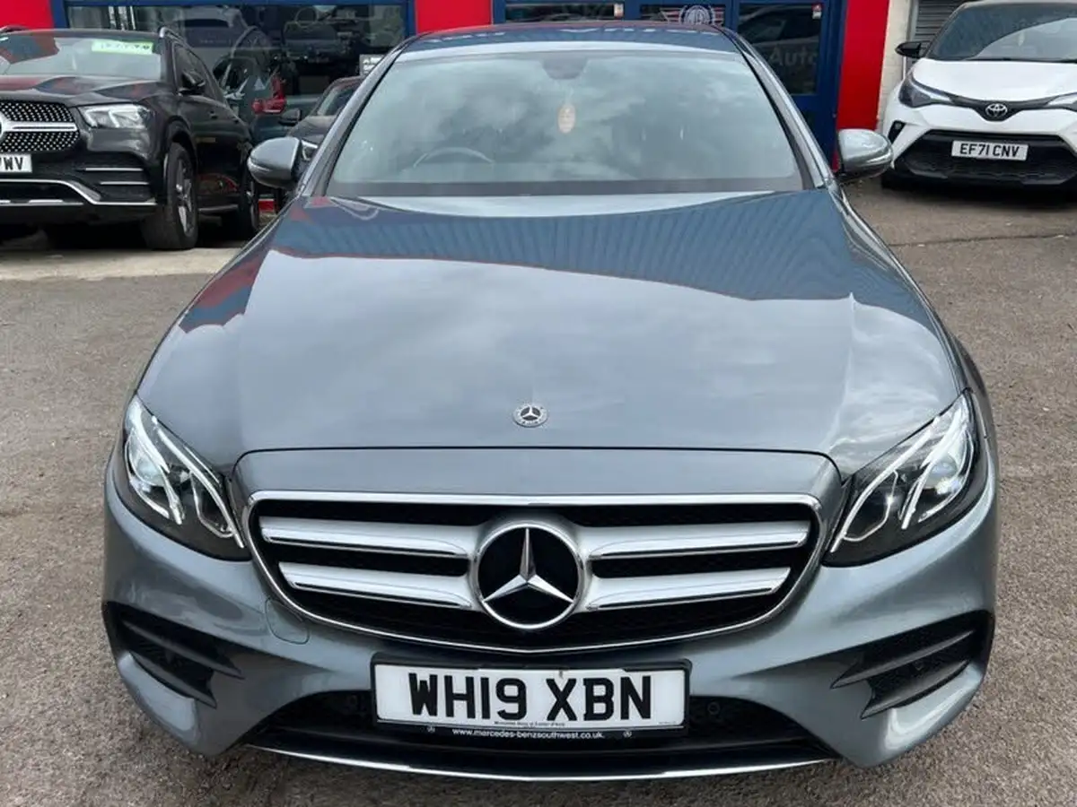 2019-mercedes-benz-e-class-20d-e220d-amg-line-saloon-4d-plus-big-22