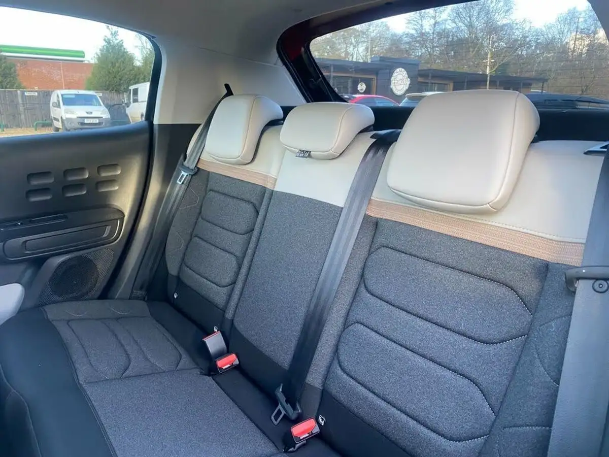 2020-citroen-c3-12-puretech-flair-plus-110ps-eat6-big-30