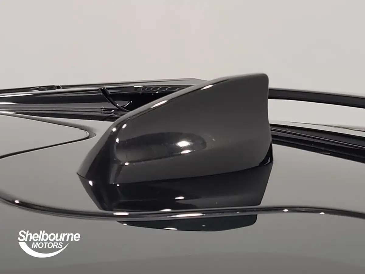 2021-jaguar-i-pace-ev400-black-big-42