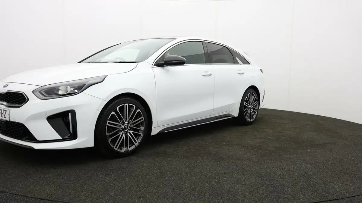 2021-kia-pro-ceed-15-t-gdi-gt-line-s-big-52