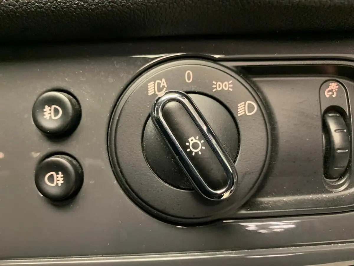 2021-mini-countryman-15-cooper-classic-auto-big-25