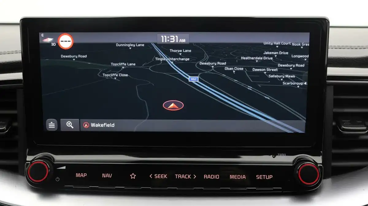 2021-kia-pro-ceed-15-t-gdi-gt-line-s-big-10