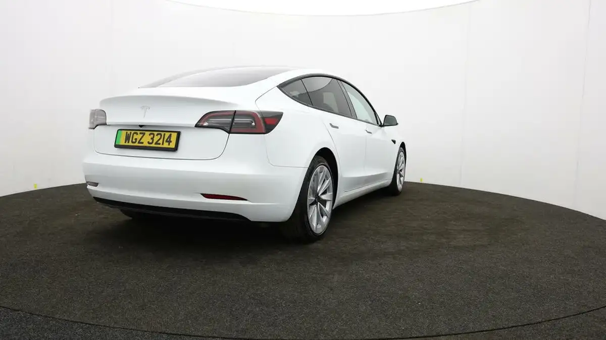 2021-tesla-model-3-e-standard-plus-big-75