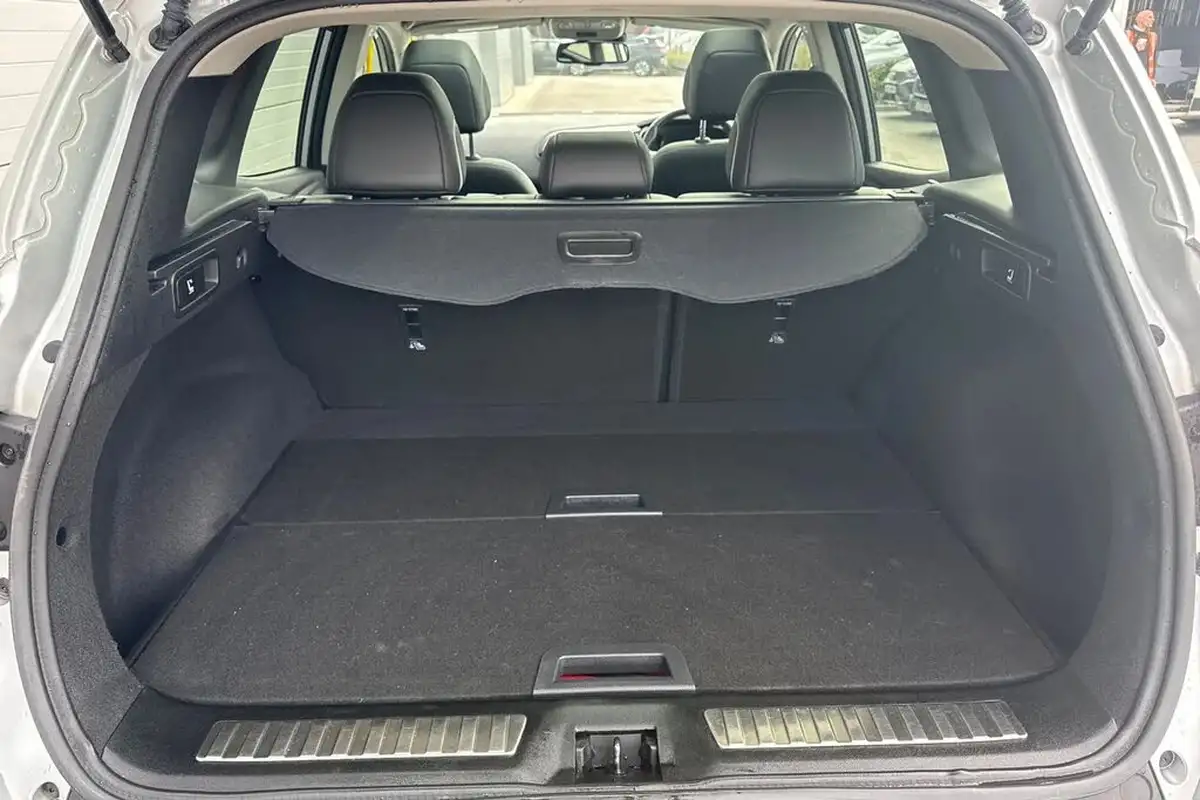 2018-renault-kadjar-15dci-signature-nav-110bhp-station-wagon-edc-auto-big-8