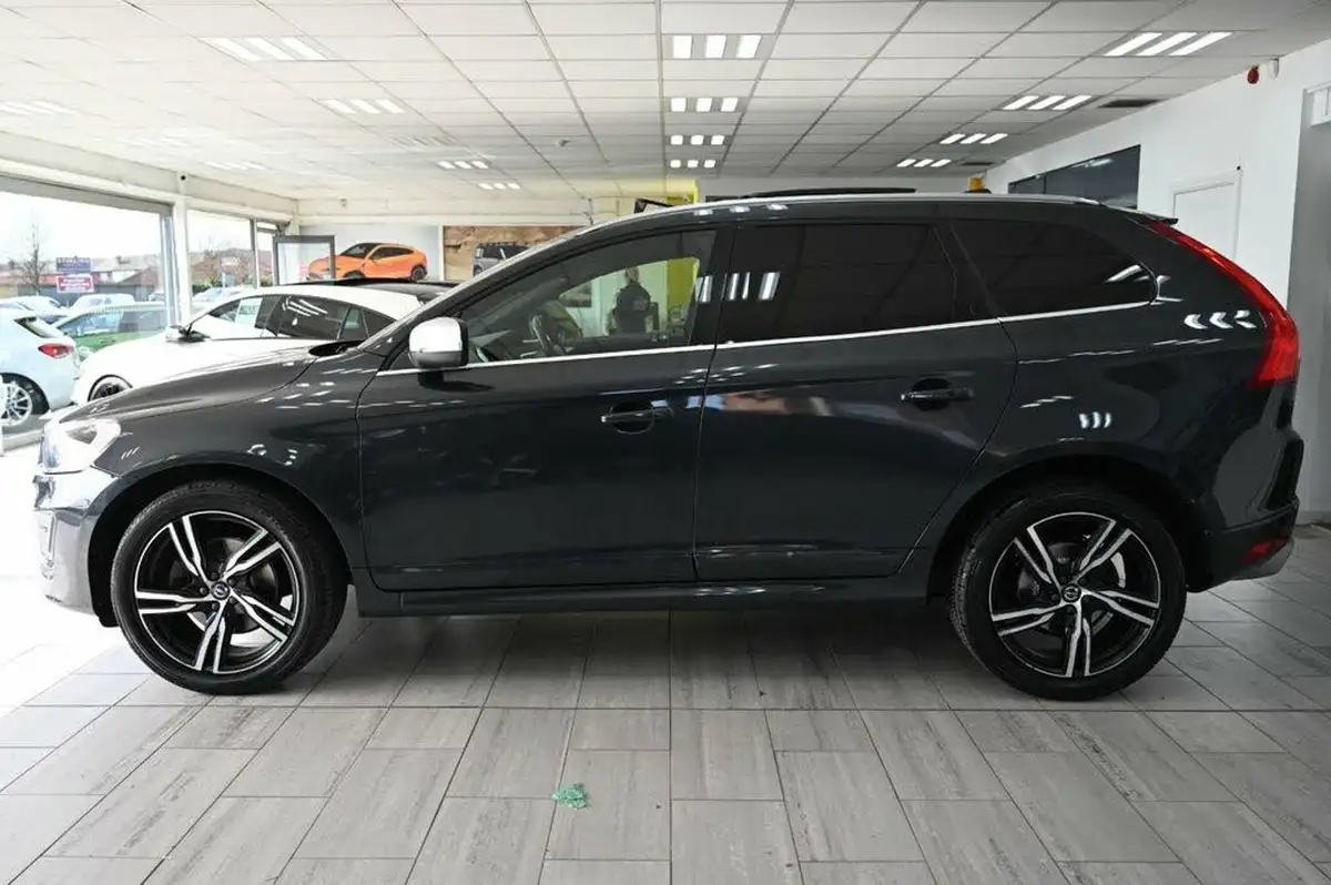 2017-volvo-xc60-24td-d5-r-design-lux-geartronic-big-3