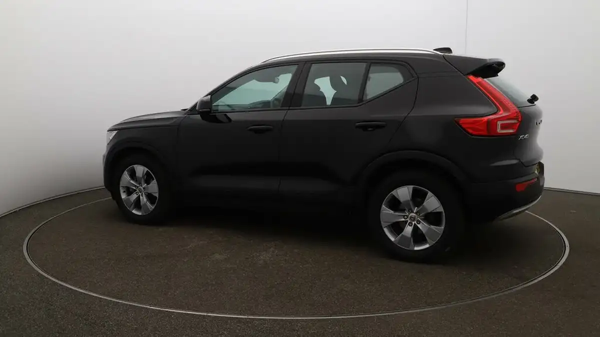2022-volvo-xc40-15-t3-momentum-big-43