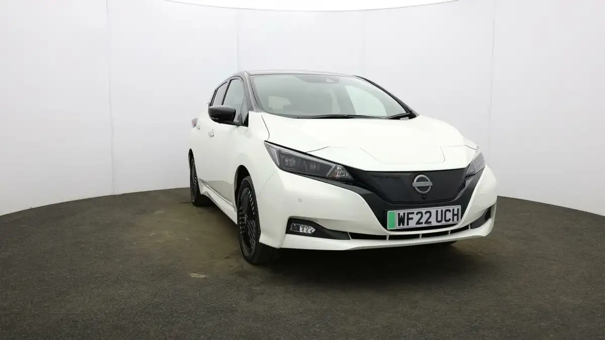 2022-nissan-leaf-e-e-tekna-59kwh-big-43