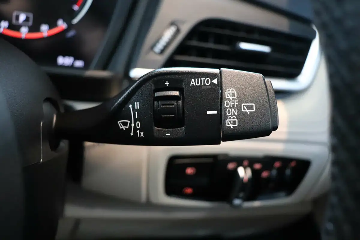2019-bmw-2-series-20-220i-luxury-gran-big-52