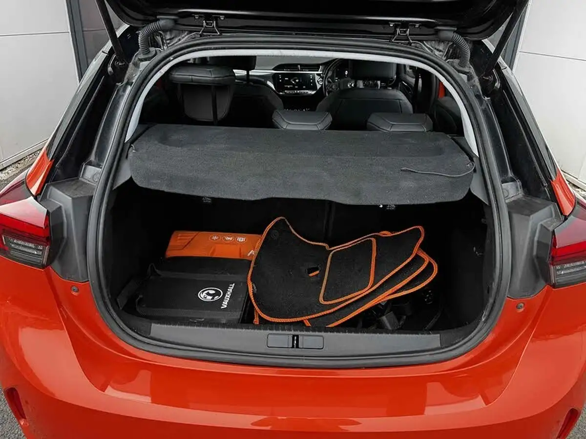 2022-vauxhall-corsa-e-elite-premium-big-18
