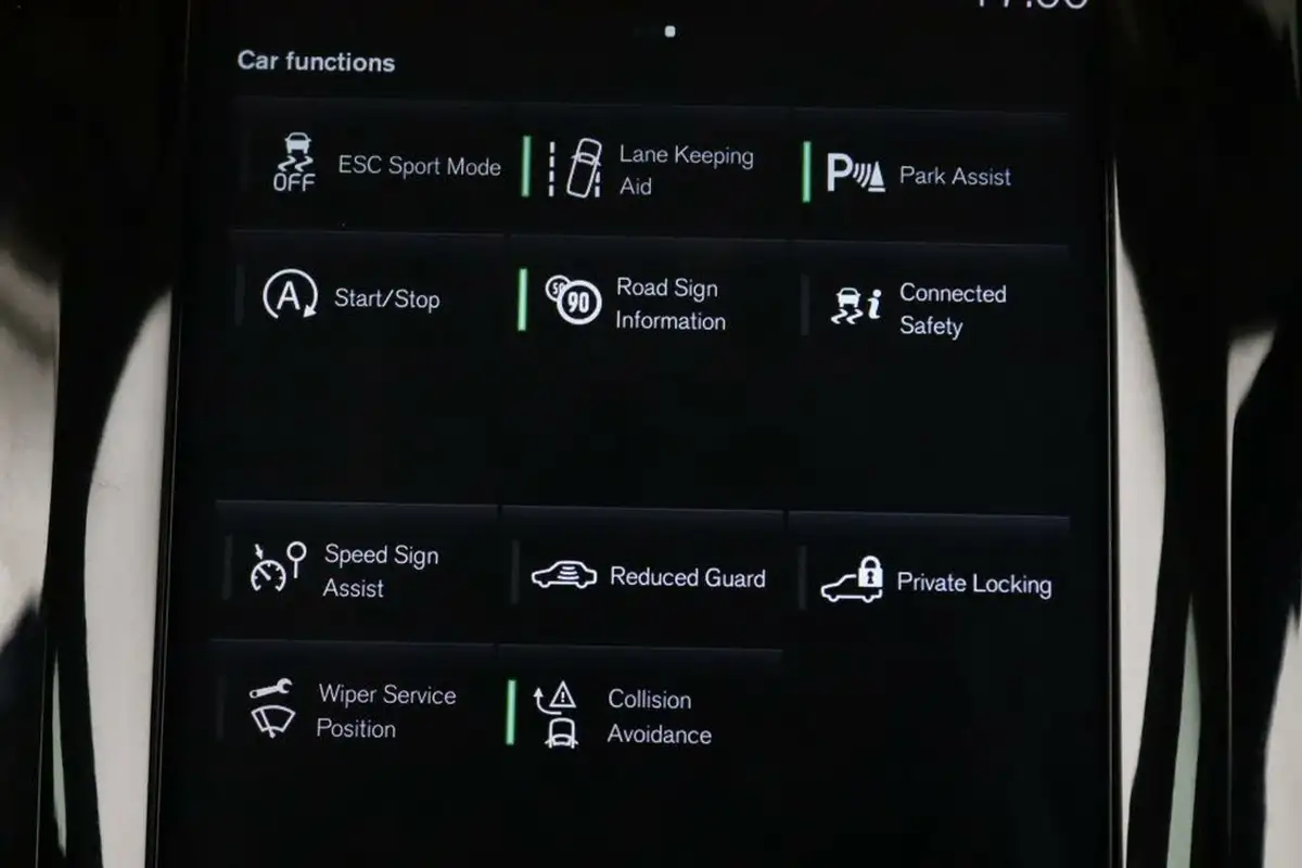 2019-volvo-xc60-20-t5-momentum-big-32