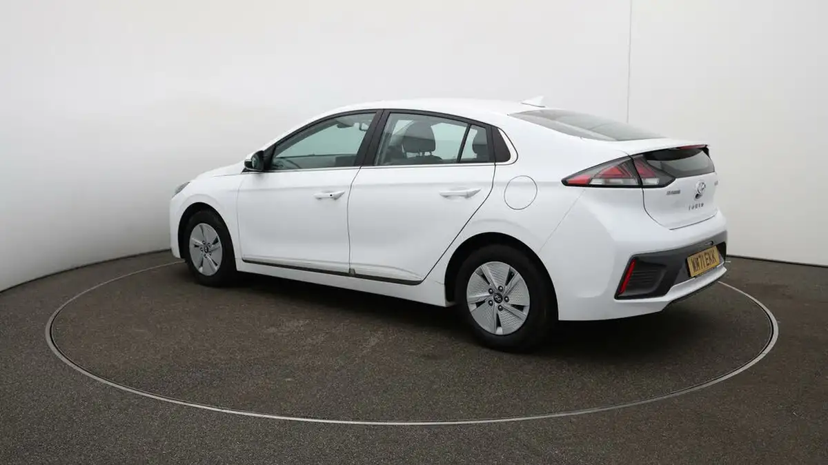 2022-hyundai-ioniq-16-gdi-premium-hybrid-big-35