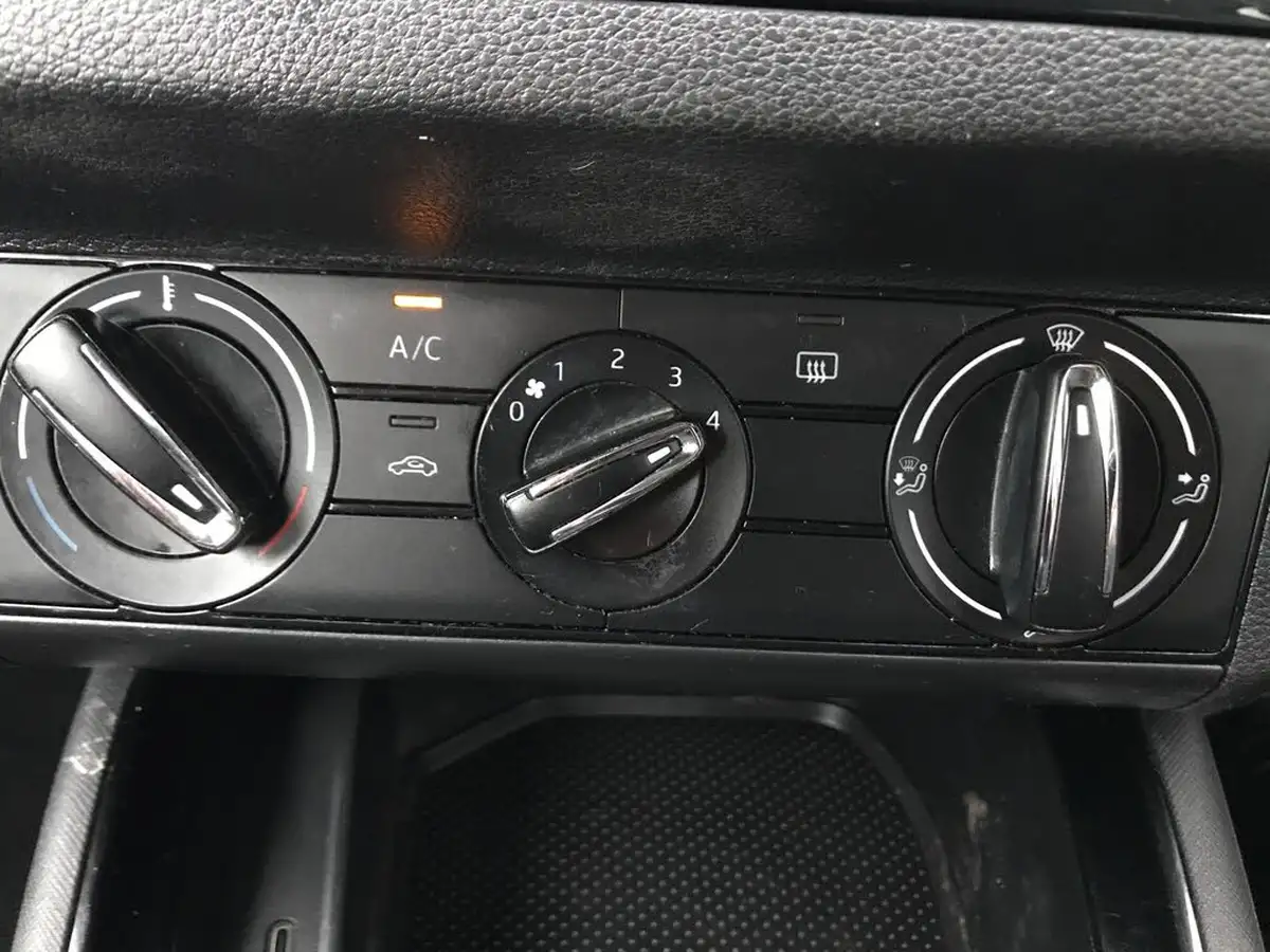 2021-skoda-scala-10-tsi-se-109ps-big-19