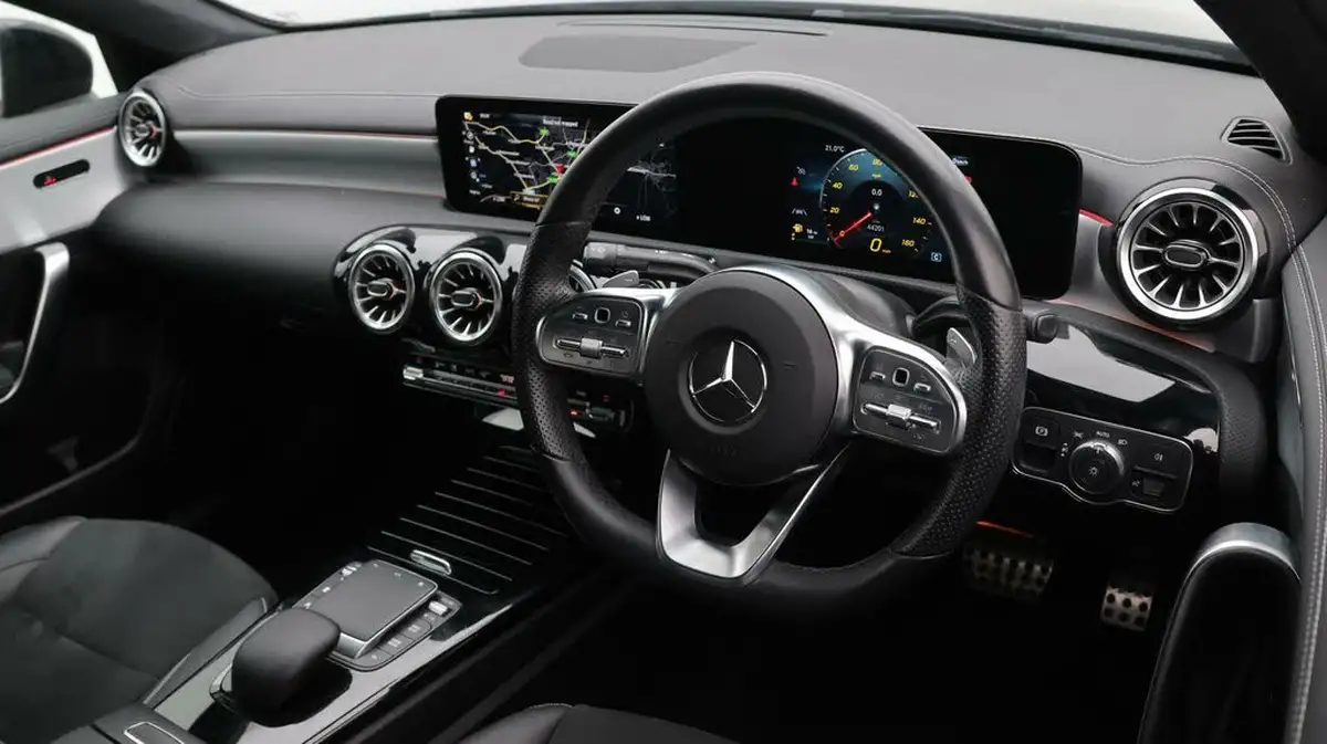 2022-mercedes-benz-a-class-13-a180-amg-line-executive-edition-saloon-4d-7g-dct-big-9