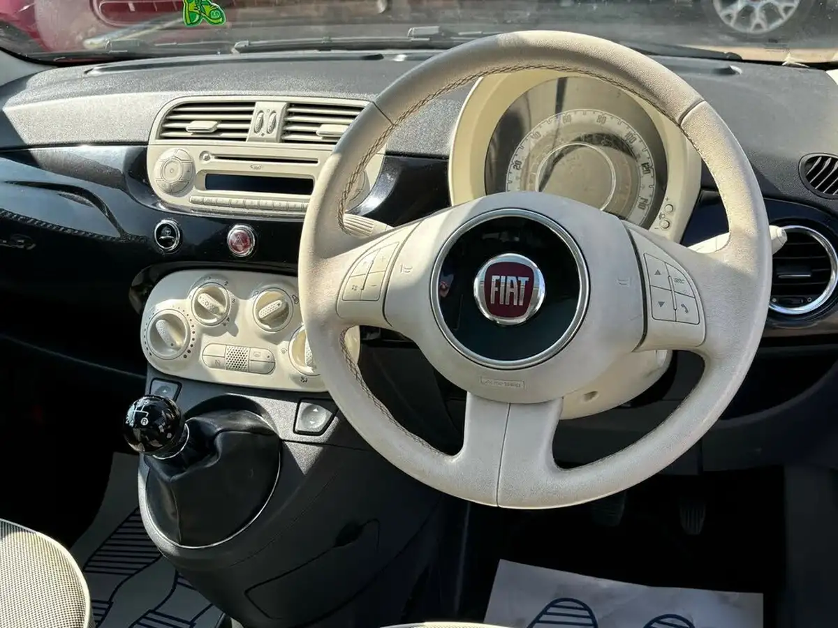 2011-fiat-500-12-lounge-big-7