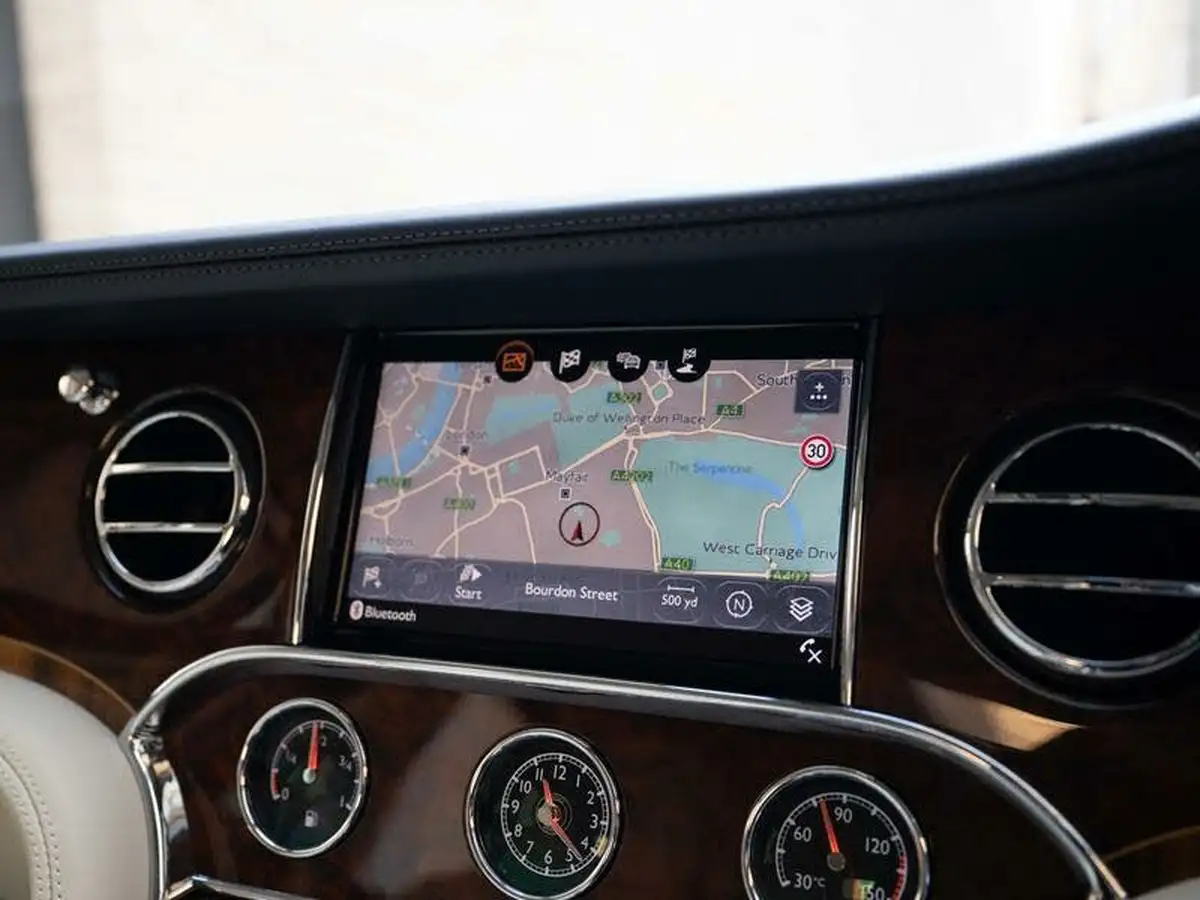 2019-bentley-mulsanne-big-35