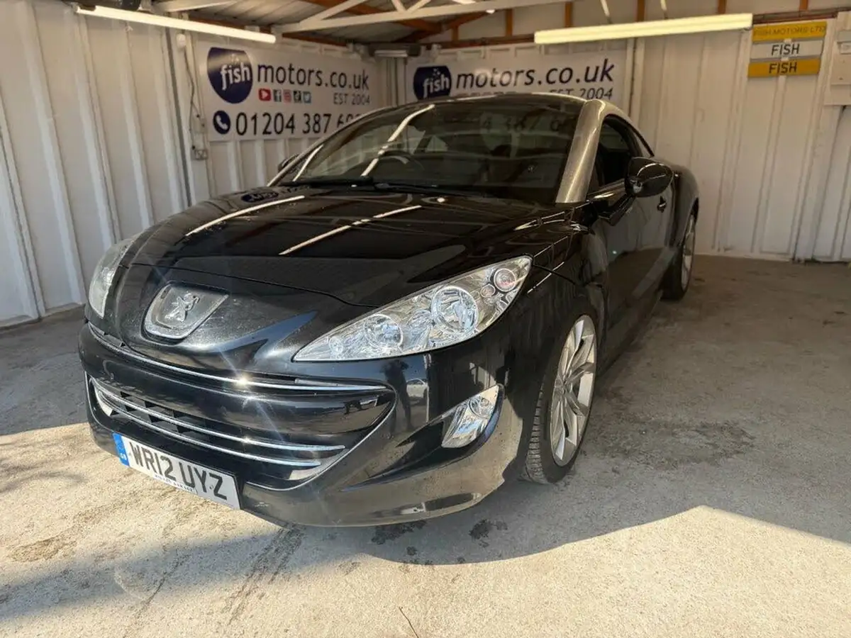 2012-peugeot-rcz-16-gt-156bhp-big-33