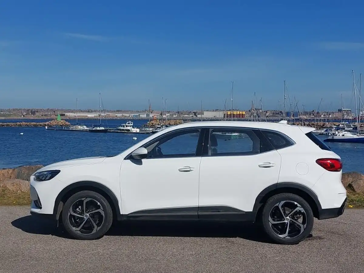 2023-mg-hs-15t-gdi-se-162ps-dct-big-3