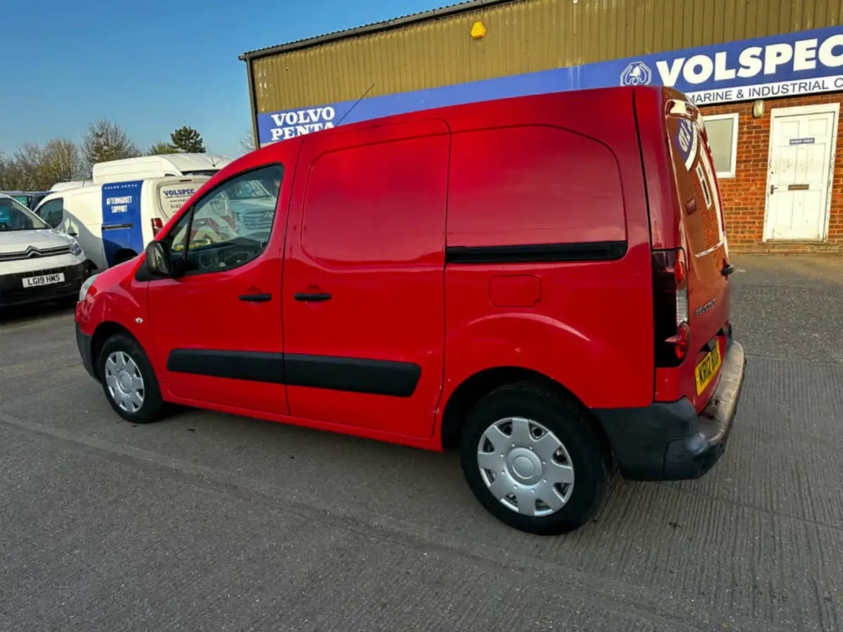 2012-peugeot-partner-16td-s-l1-75-625-panel-van-big-4