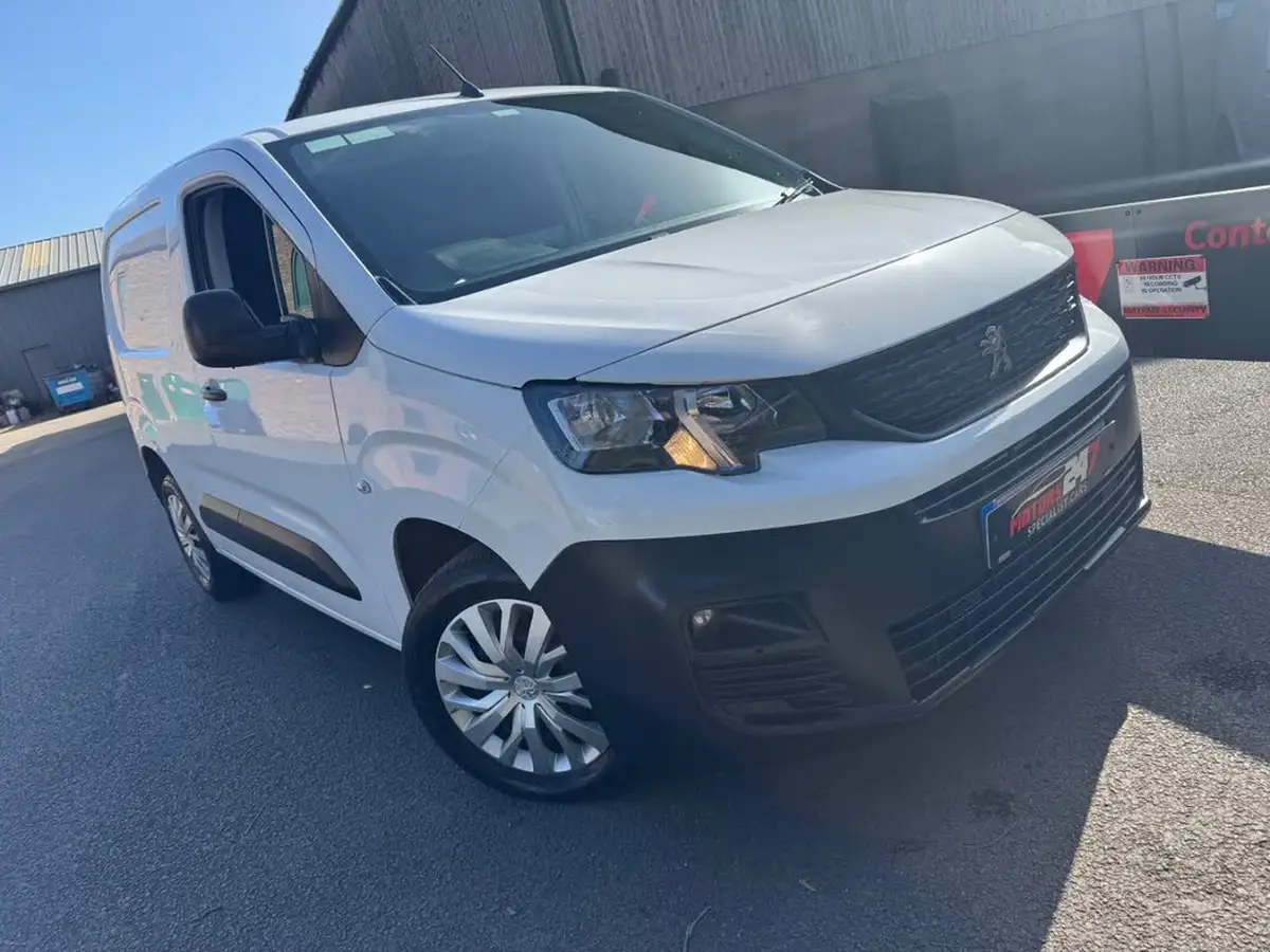 2021-peugeot-partner-15-bluehdi-1000-professional-100ps-eu6dt-panel-big-43