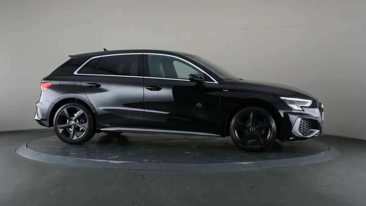 2024-audi-a3-15-35-tfsi-s-line-sportback-5d-big-57