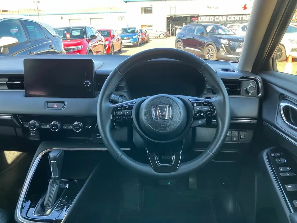 2023-honda-hr-v-15-i-mmd-advance-big-14
