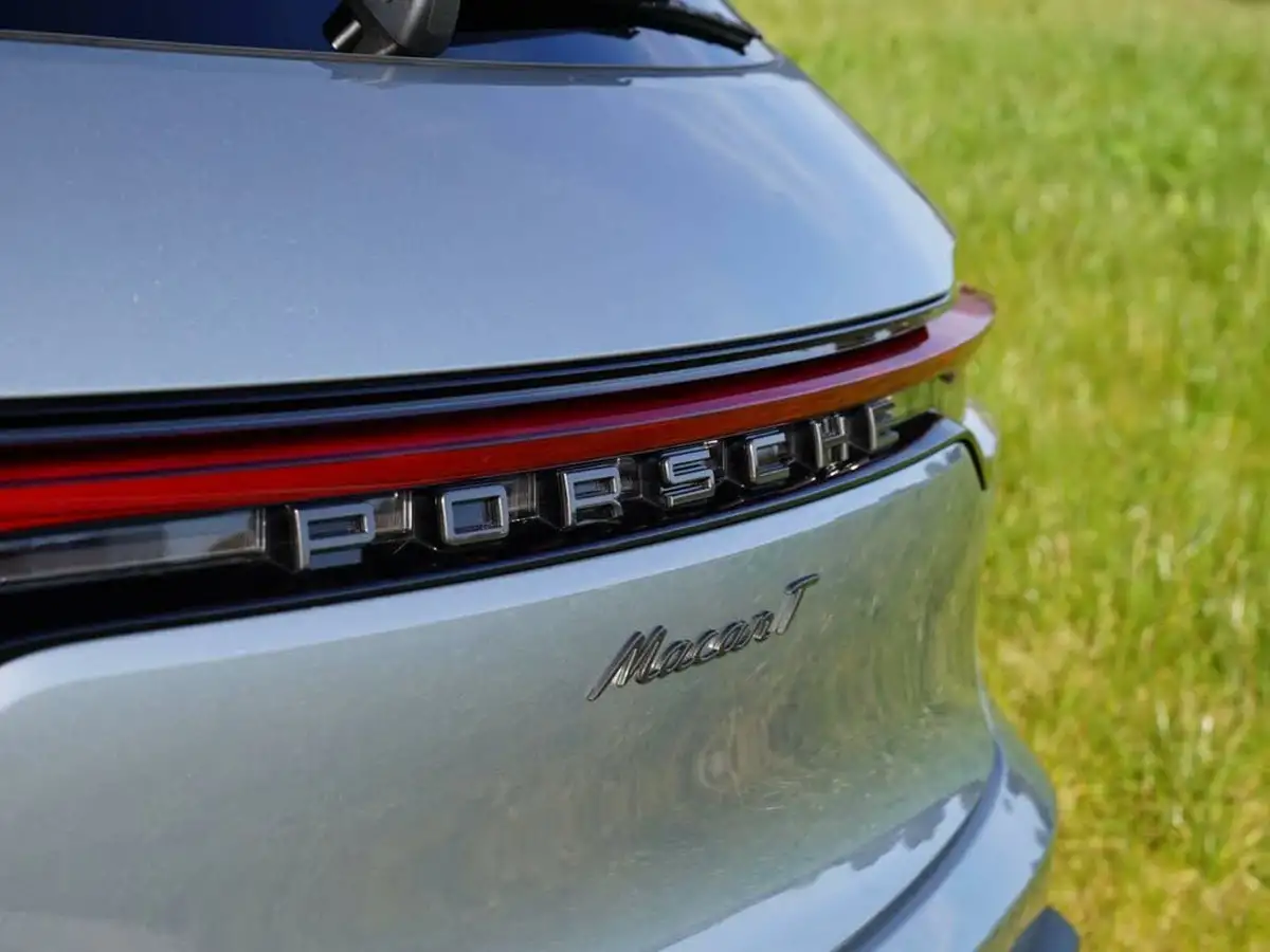 2024-porsche-macan-20-t-big-51