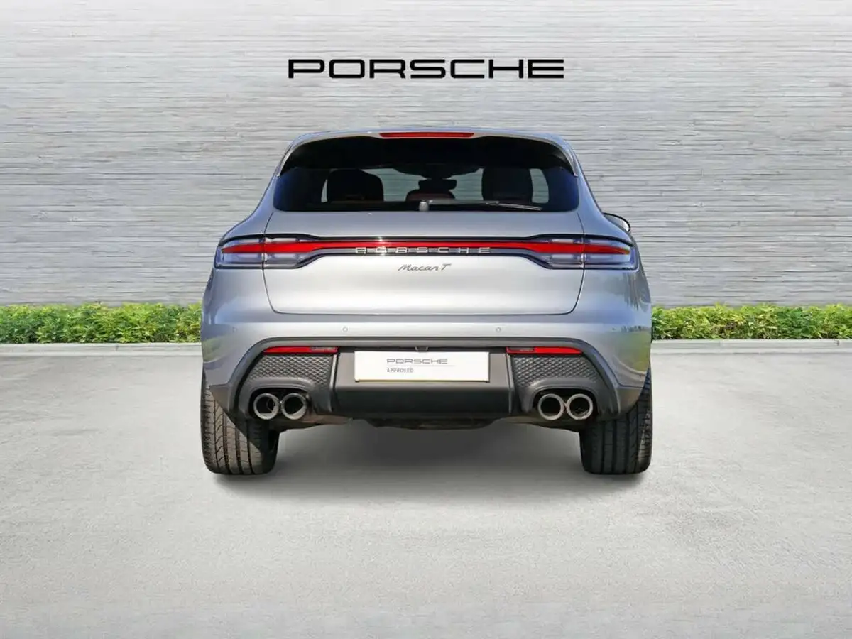 2024-porsche-macan-20-t-big-3