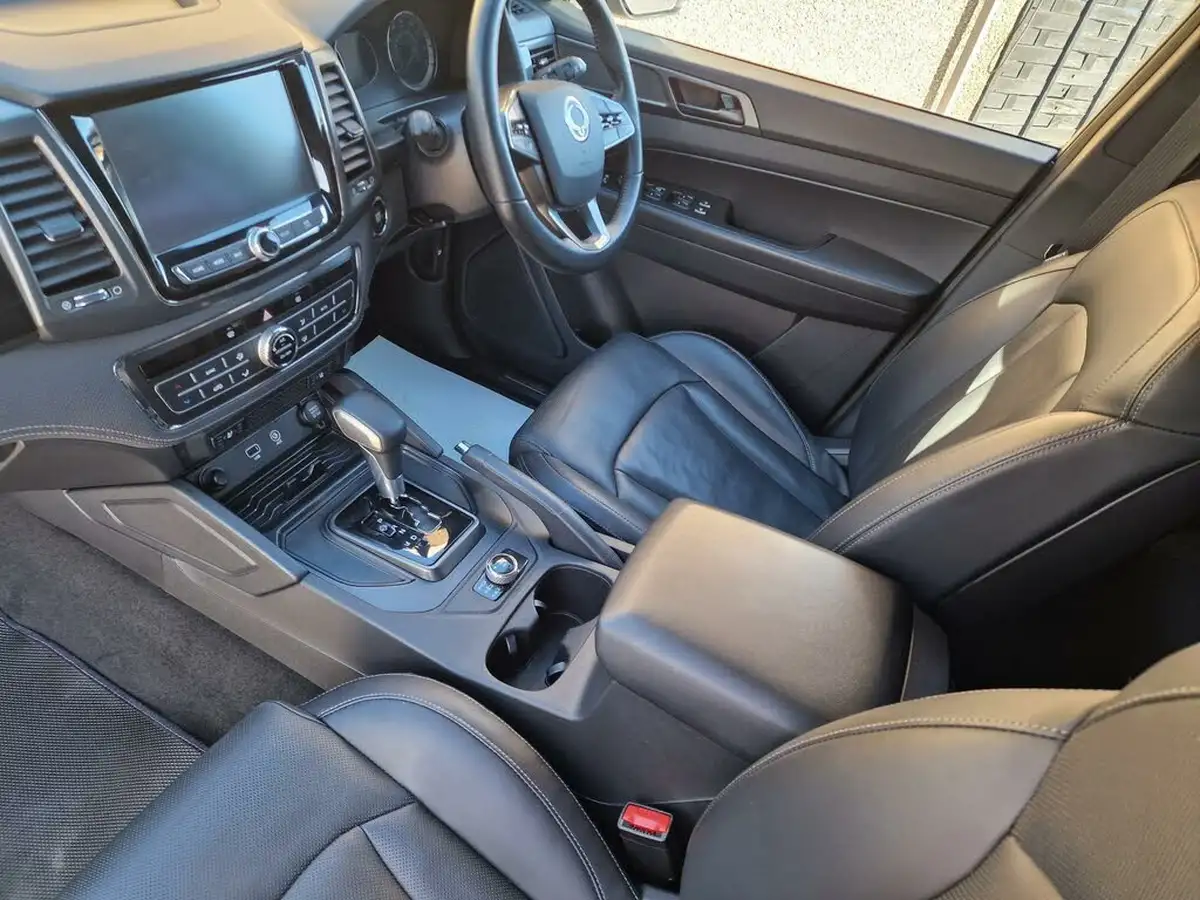 2021-kgm-ssangyong-musso-22td-saracen-181pseu6dt-awd-auto-big-23