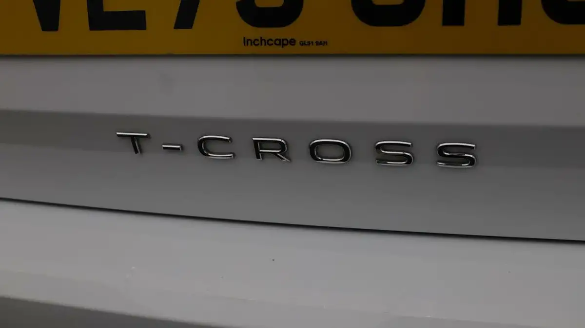 2024-volkswagen-t-cross-10-tsi-move-110ps-dsg-big-19