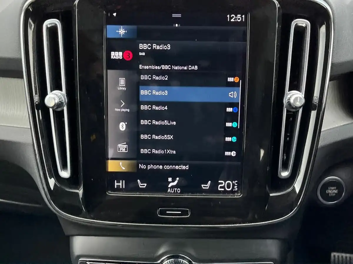 2021-volvo-xc40-20-b4-inscription-pro-194bhp-auto-big-17