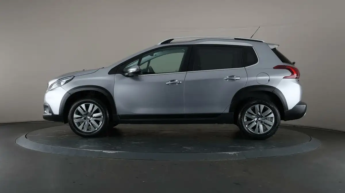 2019-peugeot-2008-suv-12-puretech-allure-82bhp-big-4