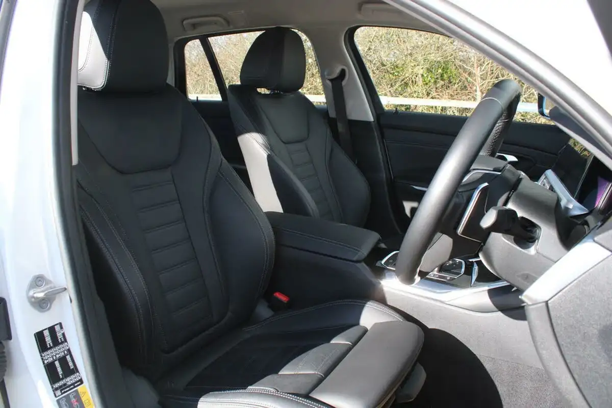 2022-bmw-3-series-20-330e-sport-pro-touring-5d-big-3