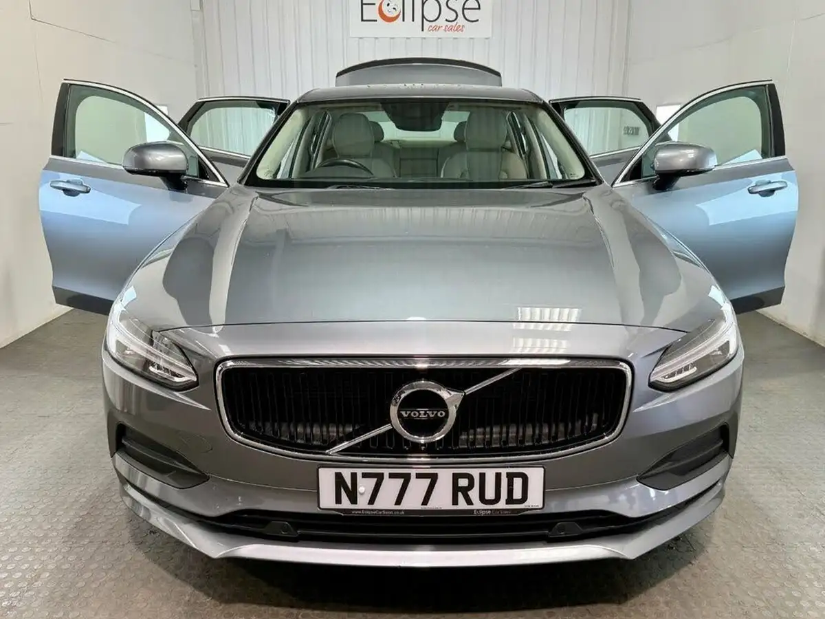 2019-volvo-s90-20-t4-momentum-big-8