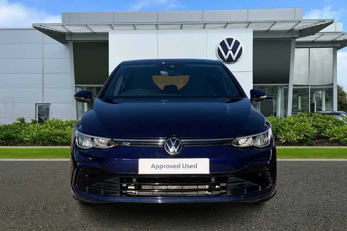 2022-volkswagen-golf-15-etsi-r-line-150ps-hatchback-big-6