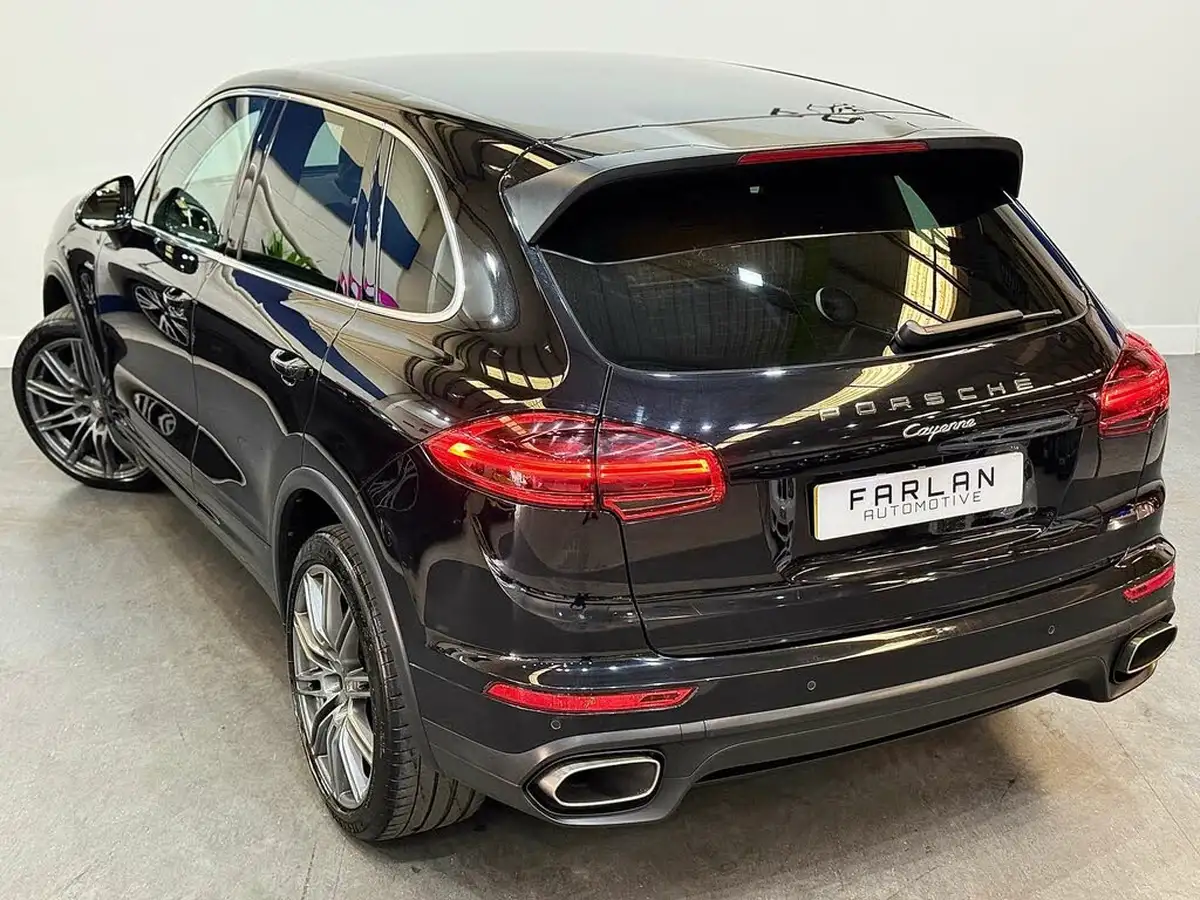 2015-porsche-cayenne-30td-big-21