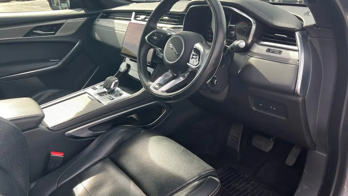 2021-jaguar-f-pace-20-p250-r-dynamic-se-big-21
