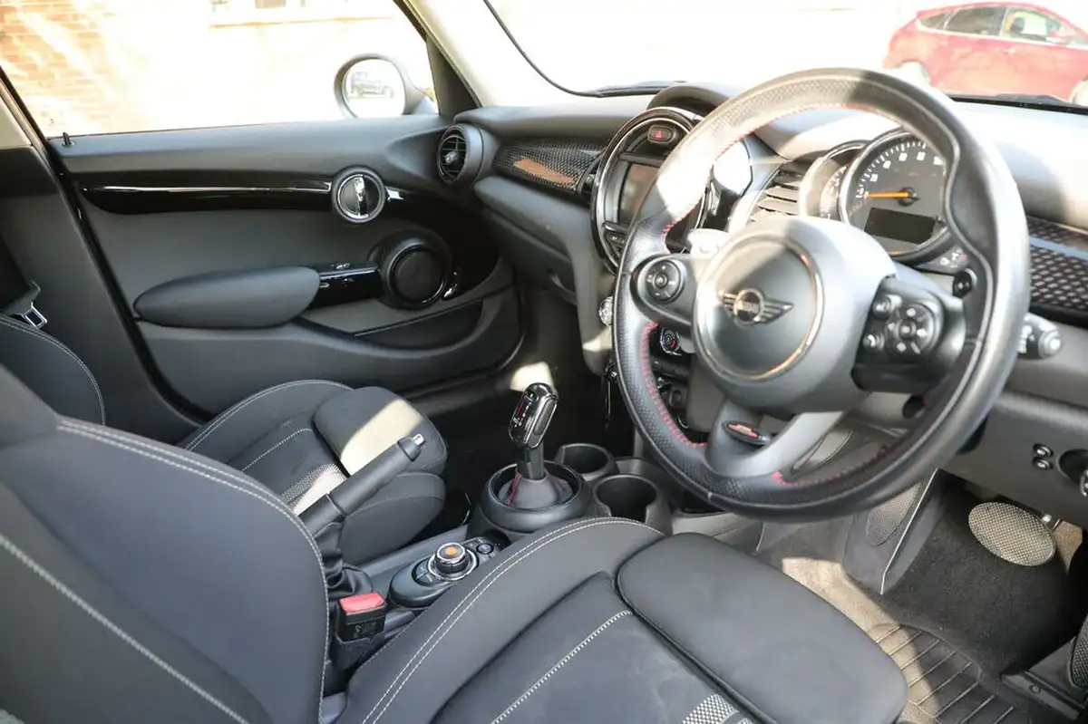 2018-mini-cooper-20-cooper-s-series-ii-ss-hatchback-5d-sport-auto-big-20