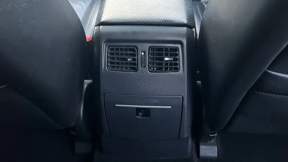 2012-kgm-ssangyong-rexton-27td-ex-big-19