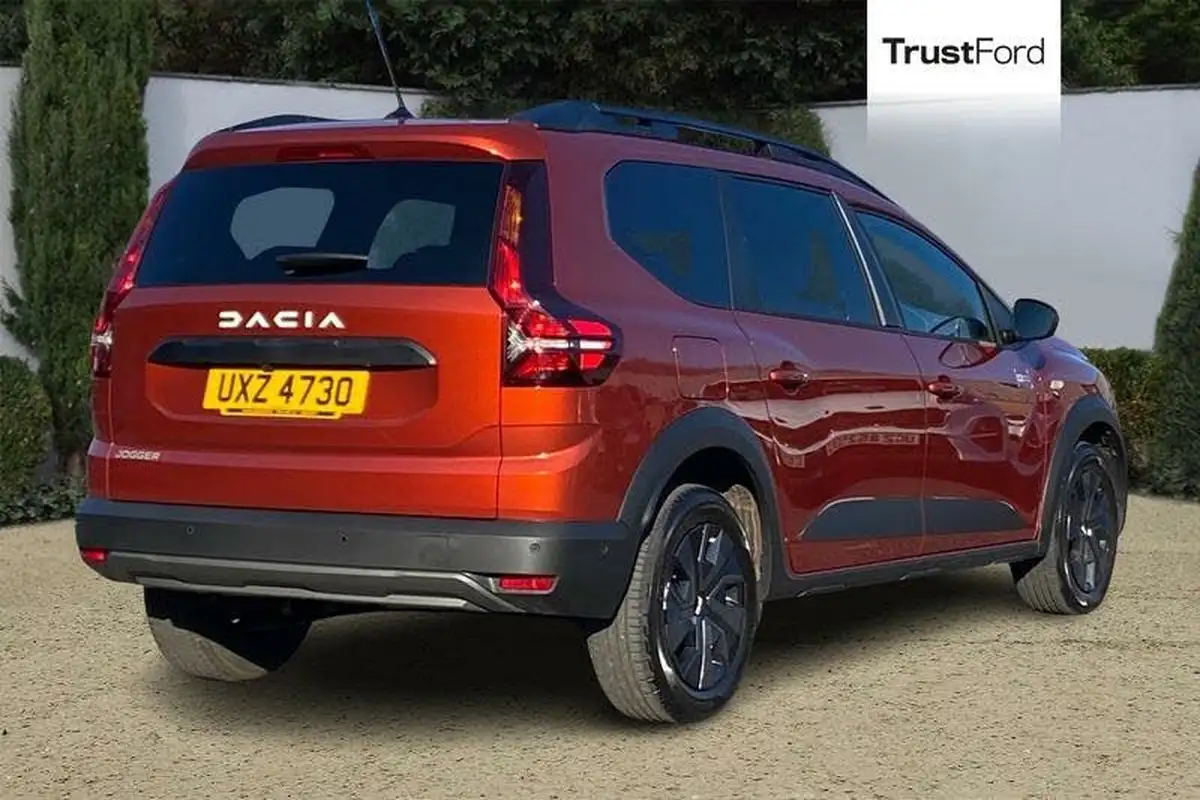 2025-dacia-jogger-10-tce-expression-big-3