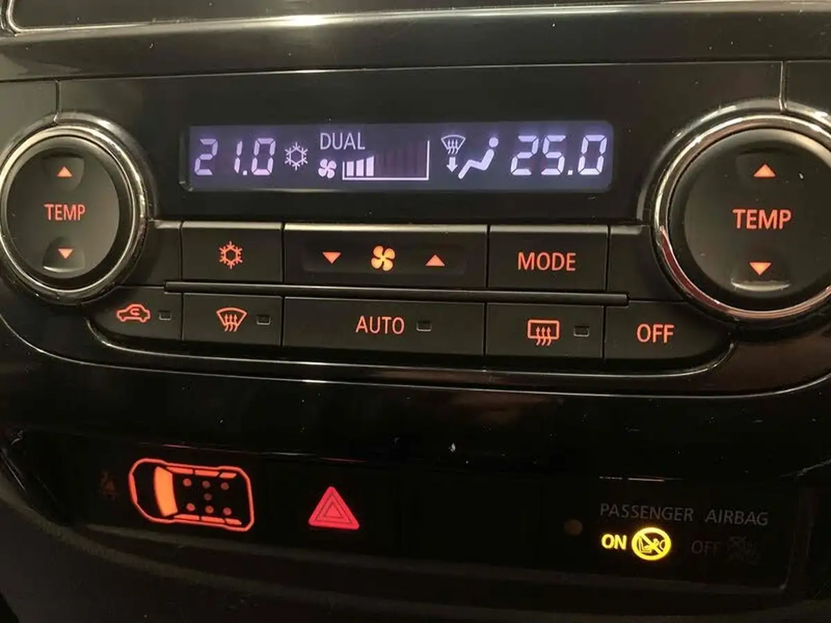 2019-mitsubishi-l200-24di-d-barbarian-eu6-big-15