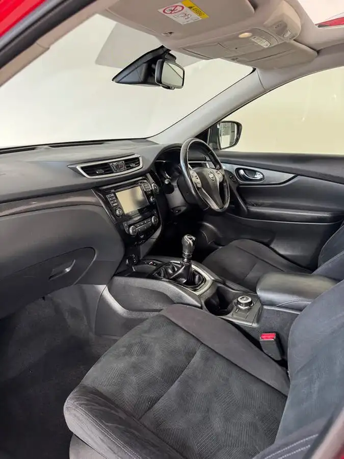 2014-nissan-x-trail-16dci-n-tec-4x4-big-9