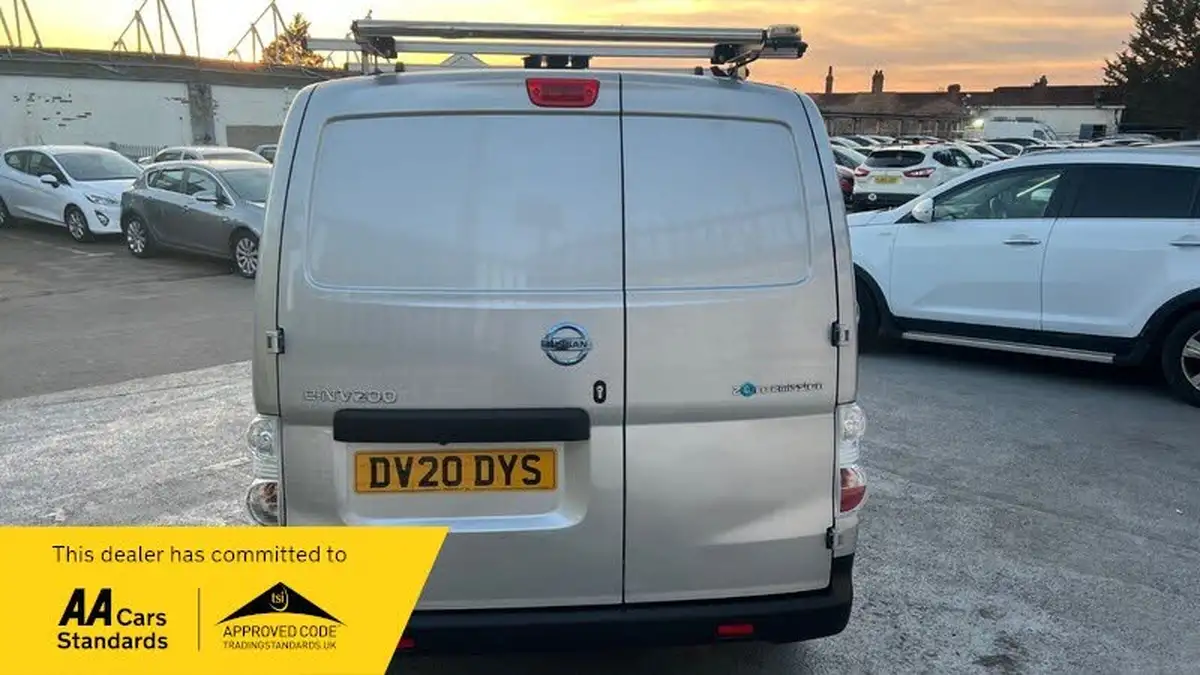 2020-nissan-env200-e-acenta-panel-van-auto-big-4