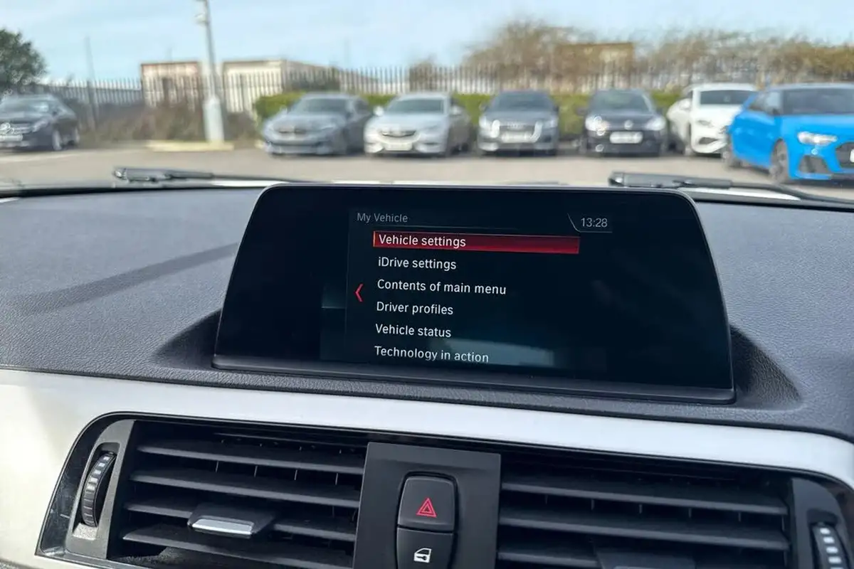 2018-bmw-1-series-15td-116d-se-business-5d-big-49