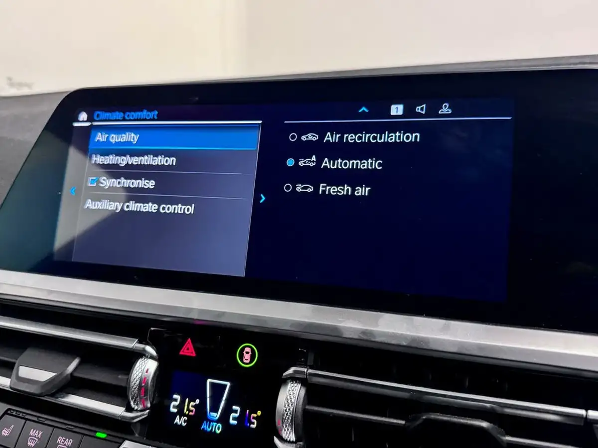 2020-bmw-3-series-20-330e-m-sport-tech-pack-saloon-4d-big-49